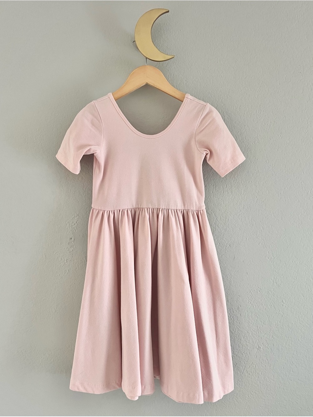 Alice + Ames Short Sleeve Twirl  Dress - Blush Pink - size 7